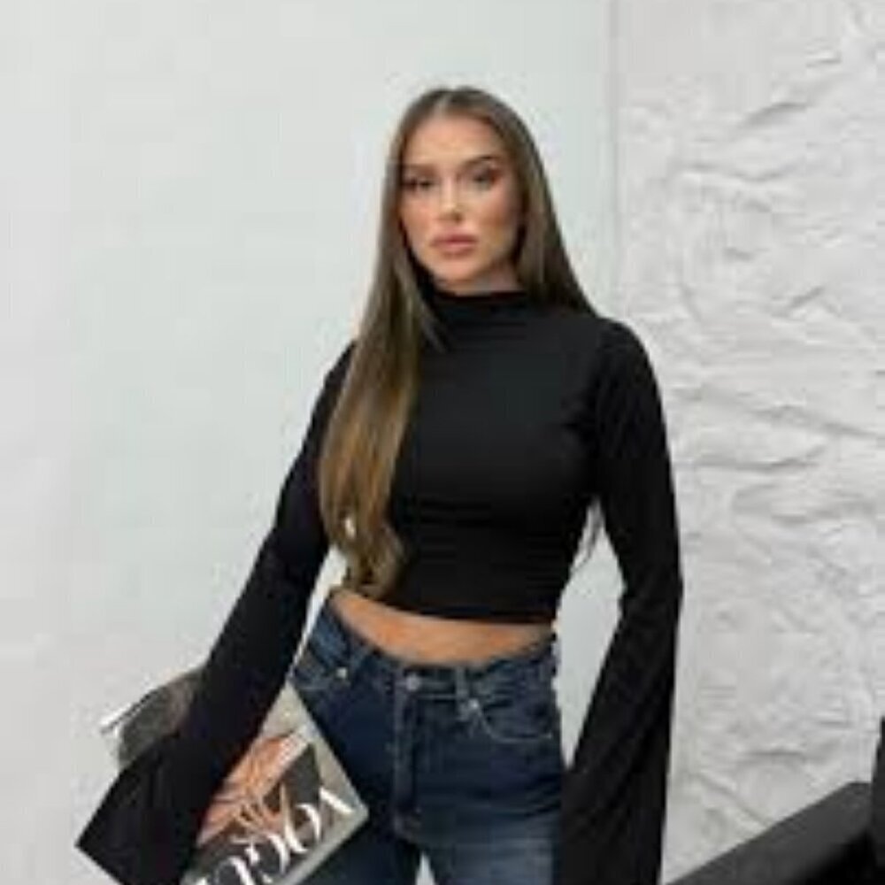 Cropped Bell Sleeve Top